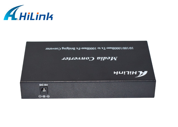 Gigabit Ethernet Media Converter 2x 10/100 / 1000Base พอร์ต RJ45 4x พอร์ต SFP DC 5V 2A